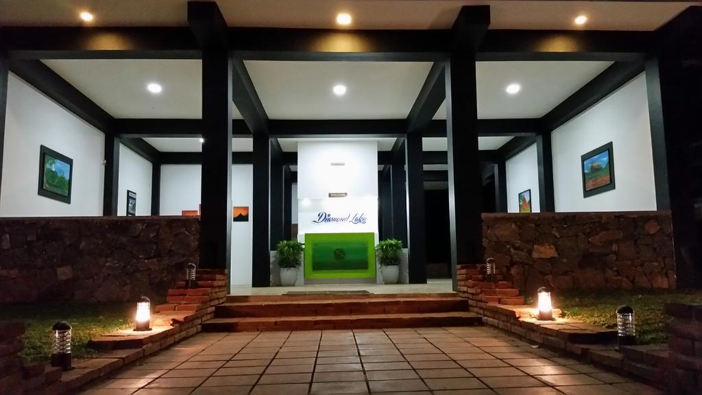 Diamond Lake Tourist Rest 아누라다푸라 외부 사진